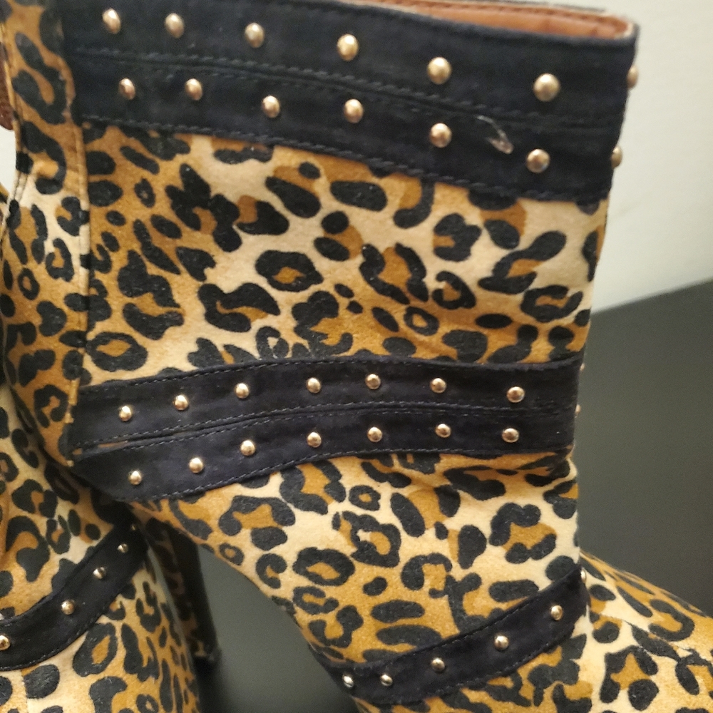 Leopard Booties - Picture 4 of 5